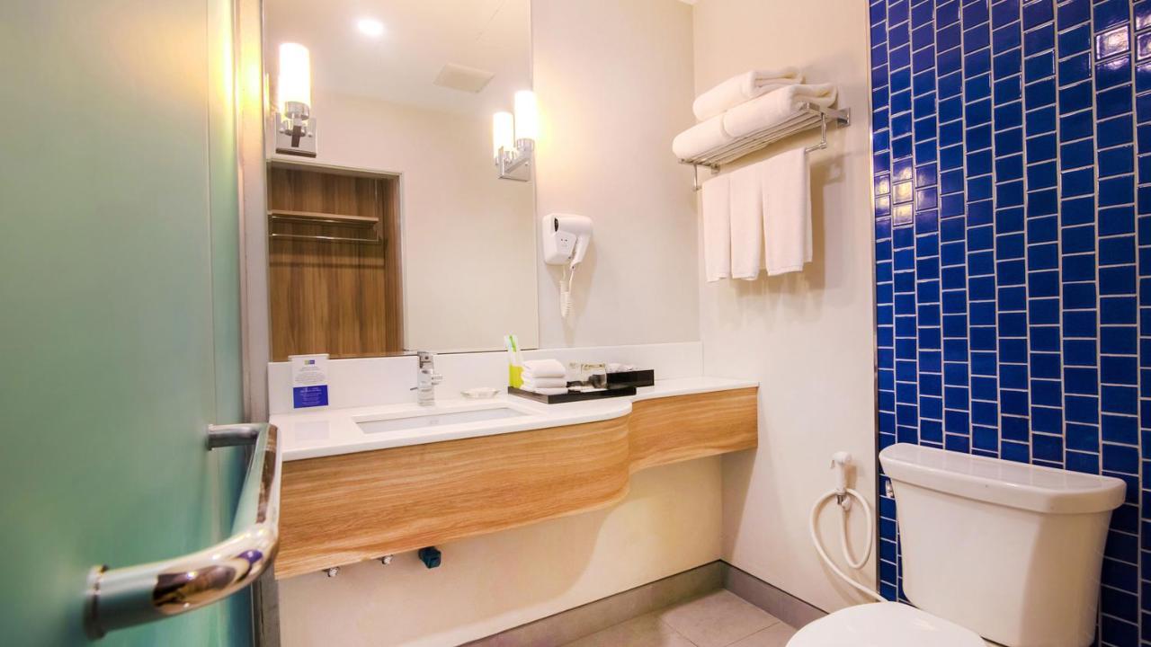 Holiday Style Ao Nang Beach Resort, Krabi Exterior foto